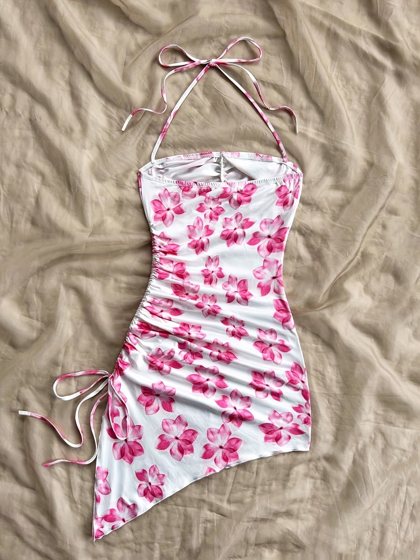 Chic Women's Floral Print Asymmetrical Hem Halter Dress - Sleeveless, Tie-Front Detail, Romantic Vacation Style, Perfect for Summer Layering